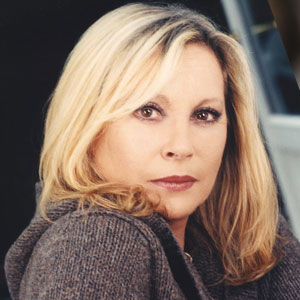 Véronique Sanson au piano